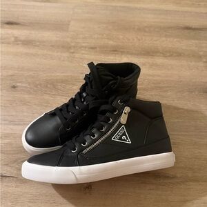 Guess Footwear Women's Winner Sneaker